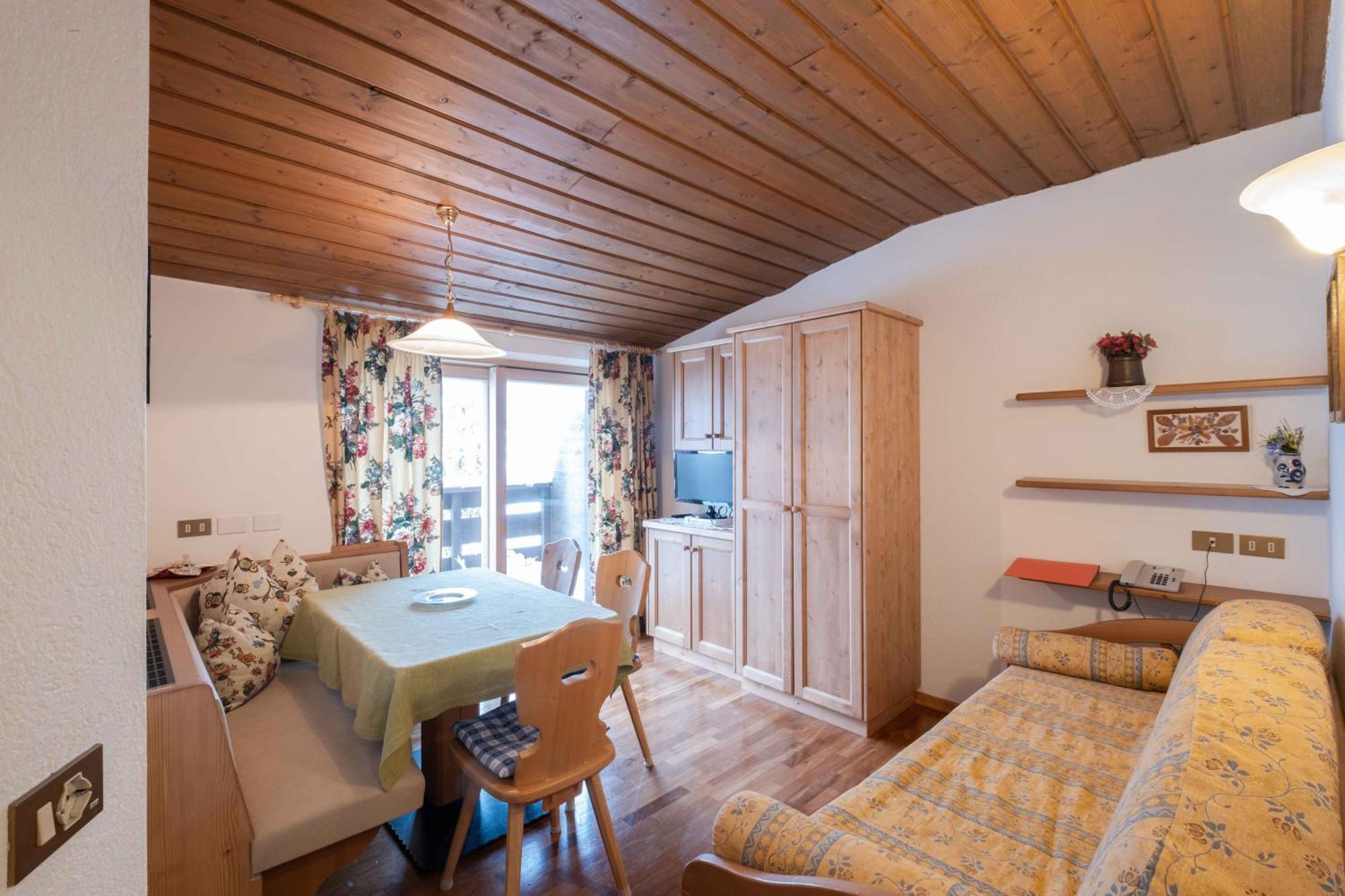 Residence Salvan Corvara In Badia Exterior photo